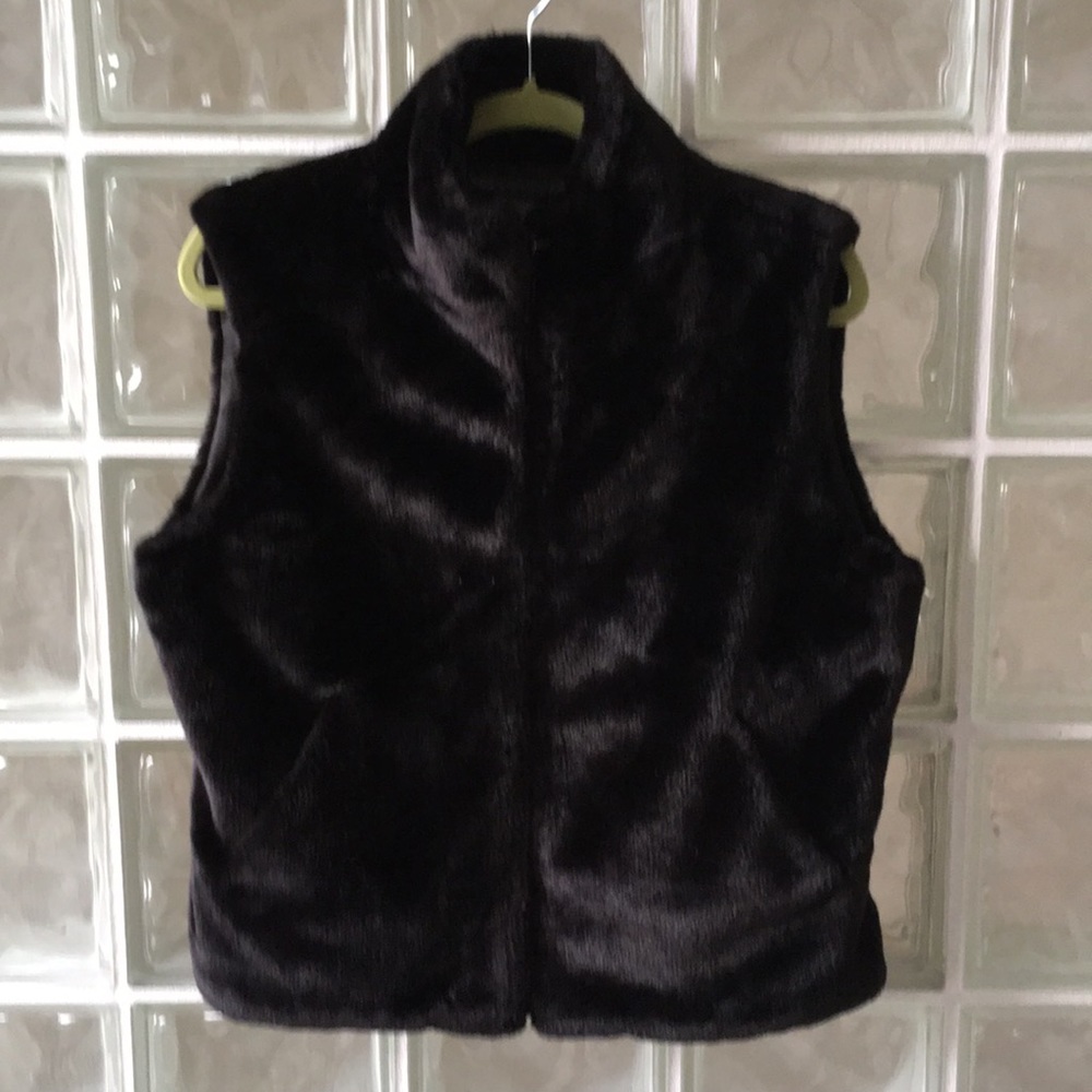 Last chance before donation-Black Fake Fur Lined Zip up Jacket vest-NWOT
